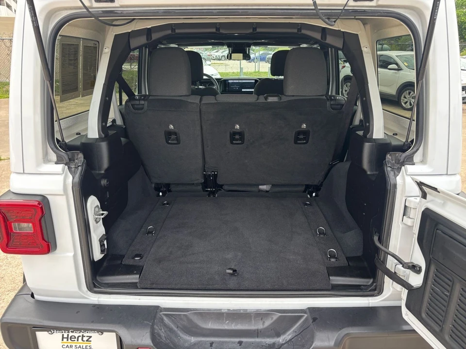 2025 Jeep JL Wrangler - Image 26 of 31