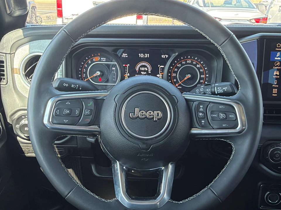 2025 Jeep JL Wrangler - Image 28 of 31