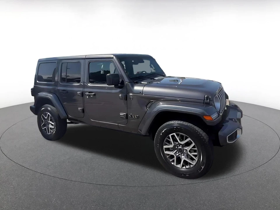 2025 Jeep JL Wrangler - Image 2 of 31