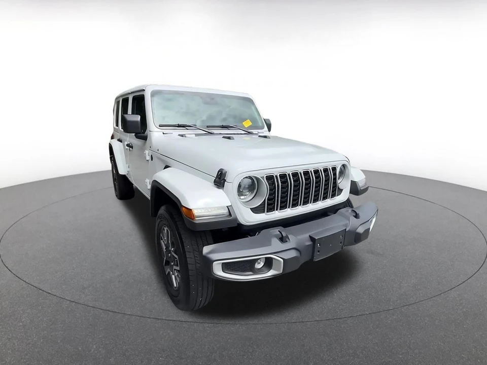 2025 Jeep JL Wrangler - Image 3 of 31