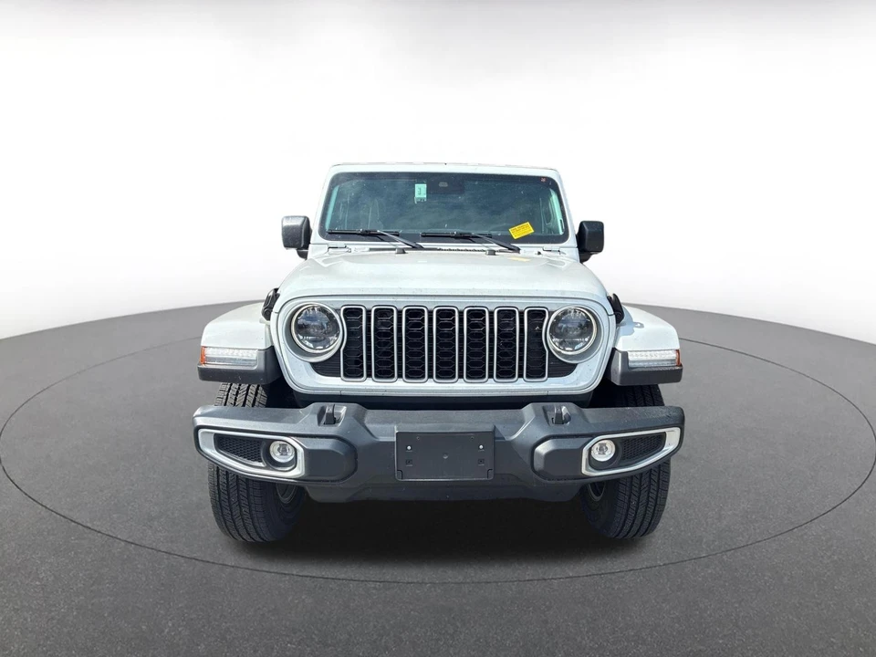 2025 Jeep JL Wrangler - Image 3 of 20