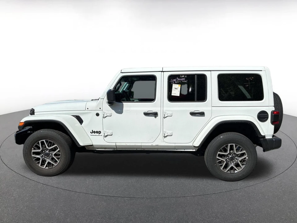 2025 Jeep JL Wrangler - Image 8 of 20