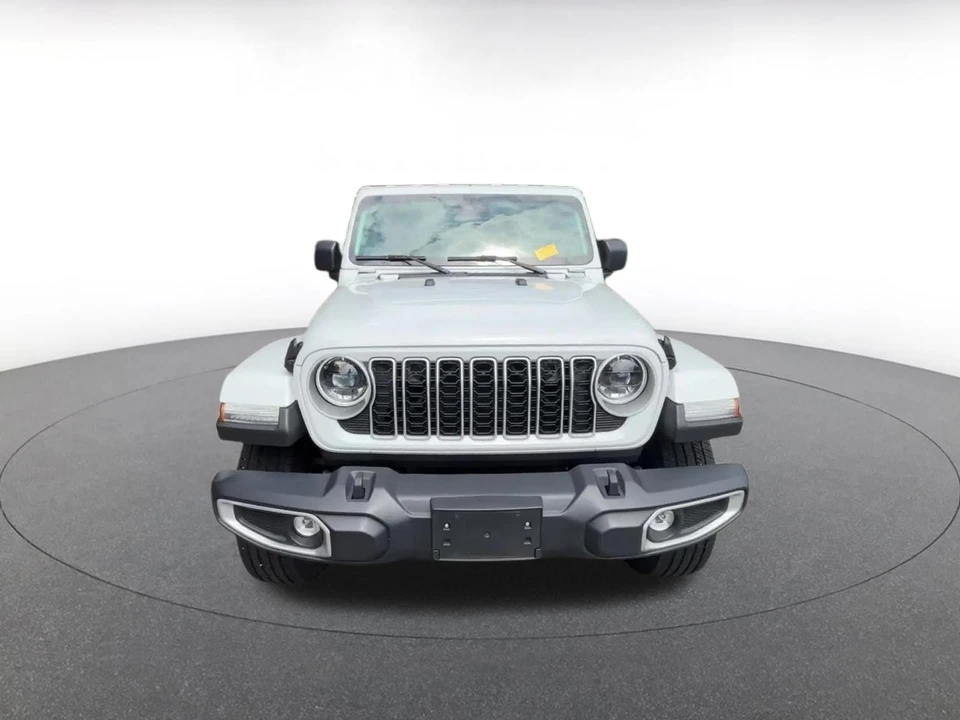 2025 Jeep JL Wrangler - Image 4 of 31
