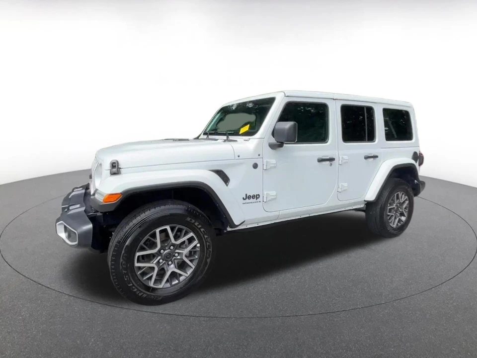 2025 Jeep JL Wrangler - Image 7 of 31