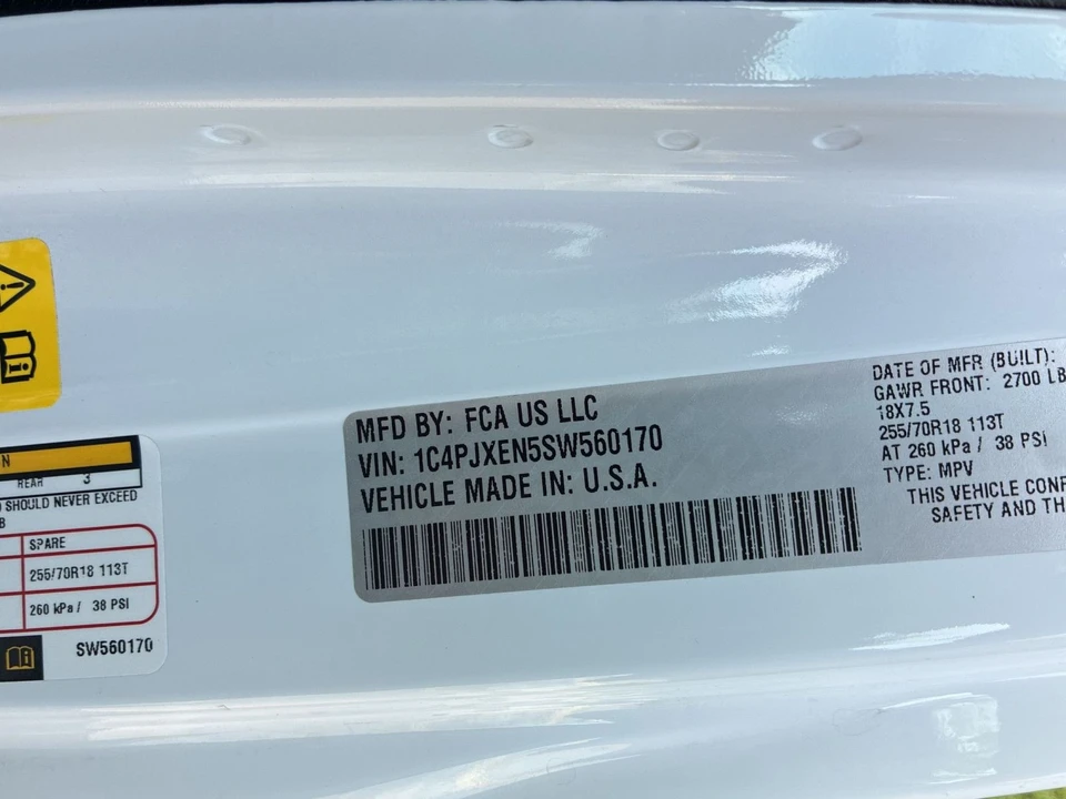 2025 Jeep JL Wrangler - Image 18 of 20