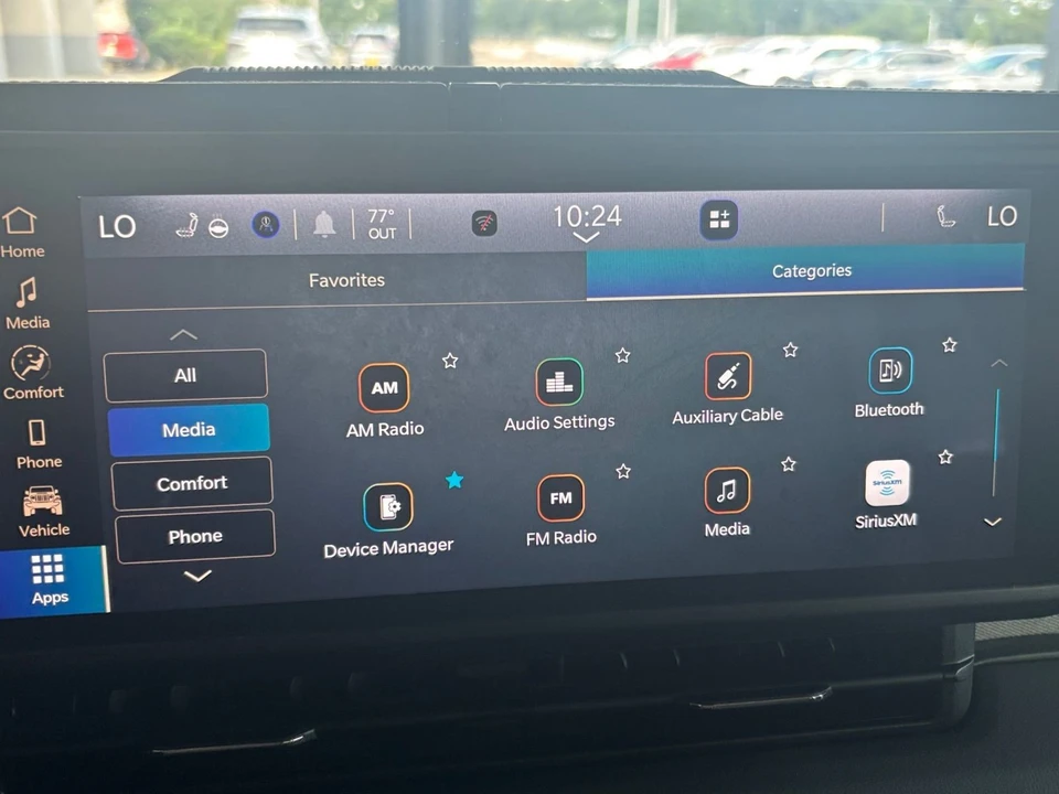 2025 Jeep JL Wrangler - Image 21 of 31