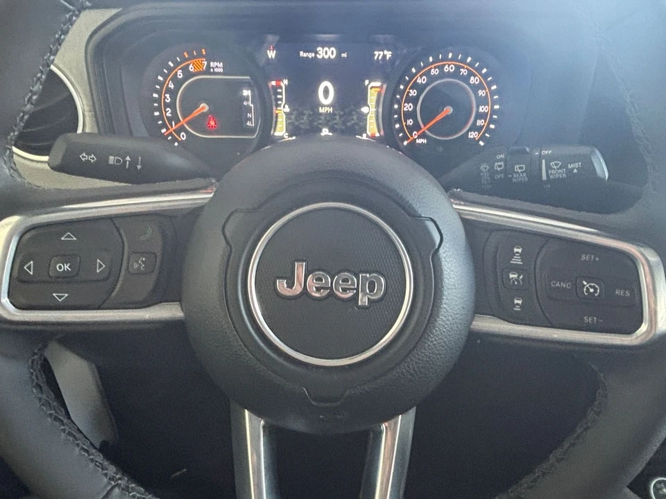 2025 Jeep JL Wrangler - Image 29 of 31