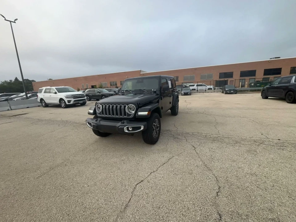 2025 Jeep JL Wrangler - Image 4 of 31