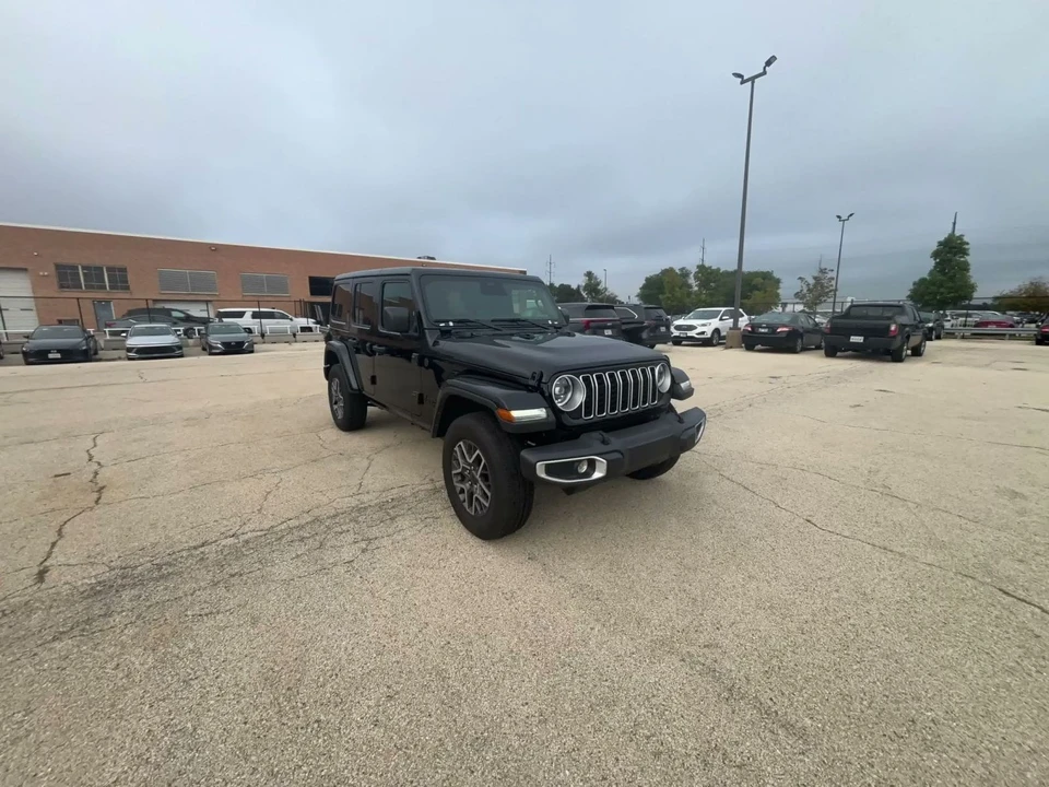 2025 Jeep JL Wrangler - Image 2 of 31