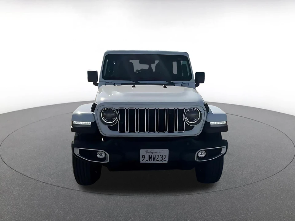 2025 Jeep JL Wrangler - Image 3 of 31