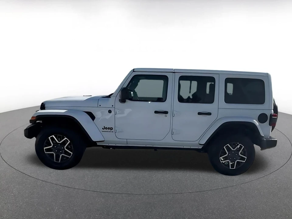 2025 Jeep JL Wrangler - Image 8 of 31