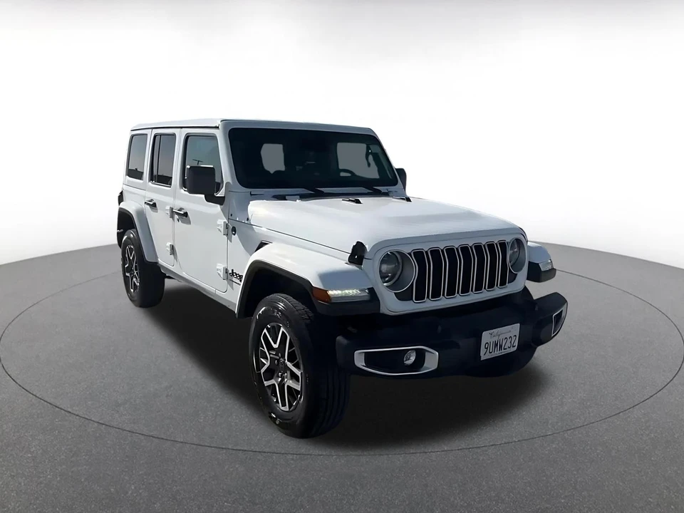 2025 Jeep JL Wrangler - Image 2 of 31