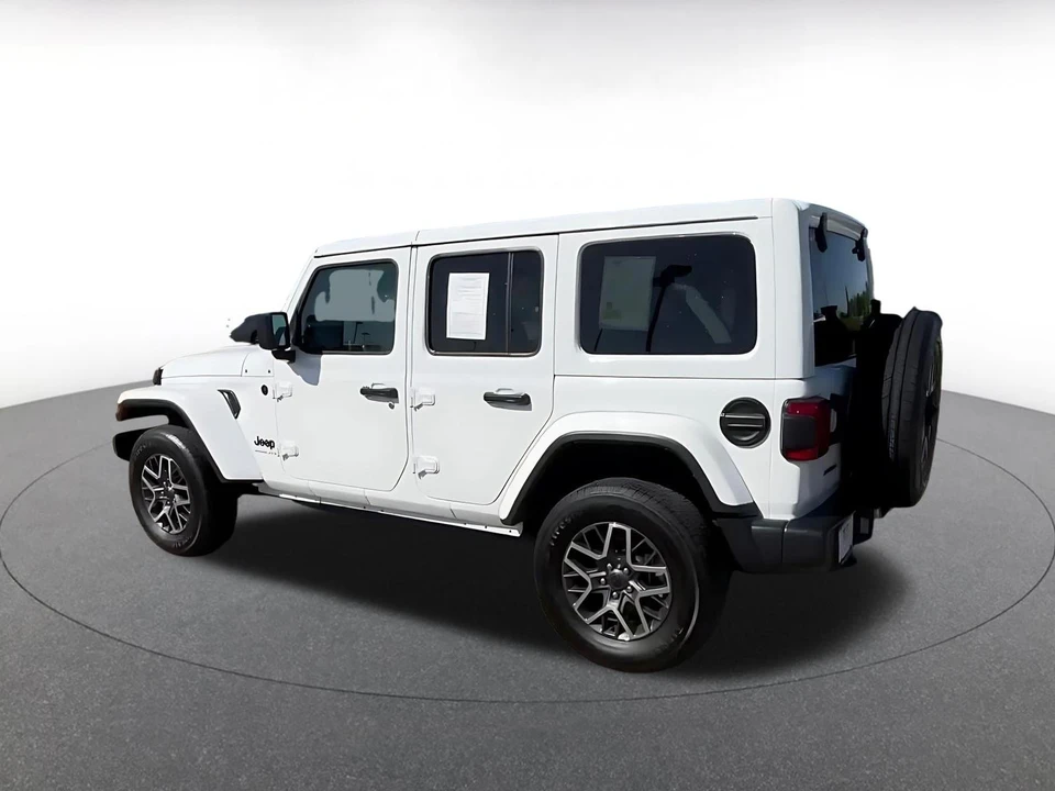 2025 Jeep - Image 9 of 31