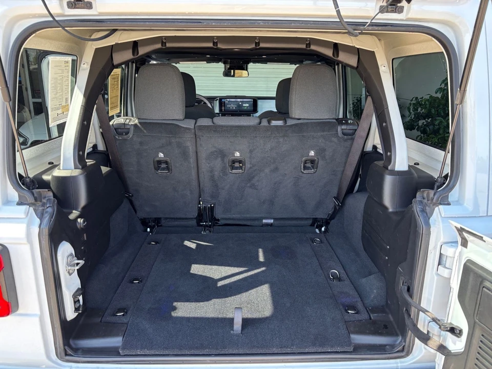 2025 Jeep - Image 28 of 31