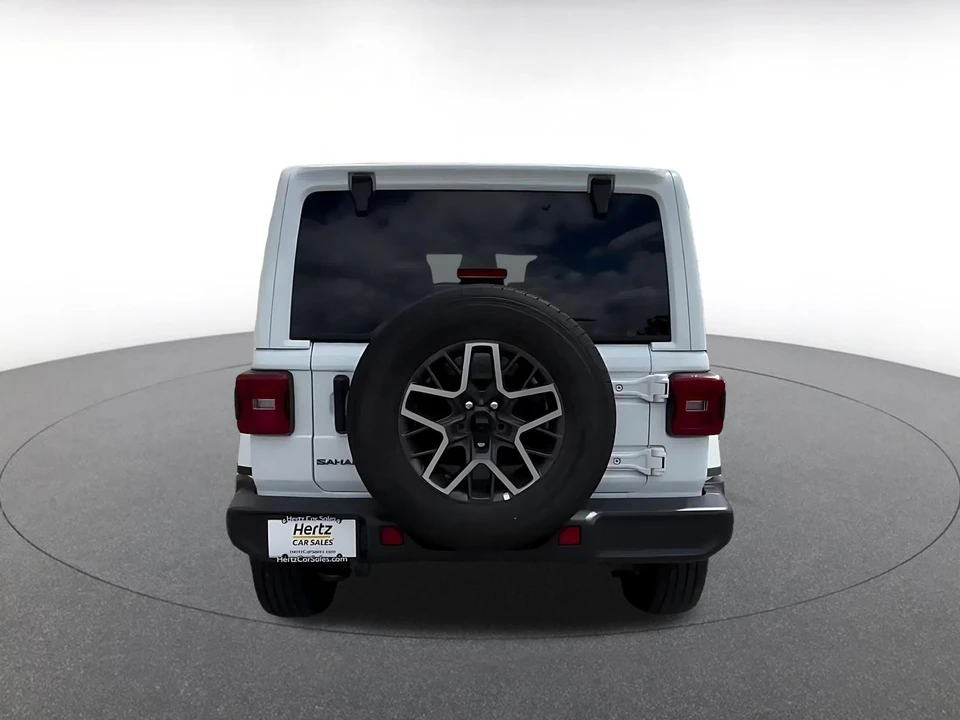 2025 Jeep JL Wrangler - Image 14 of 31