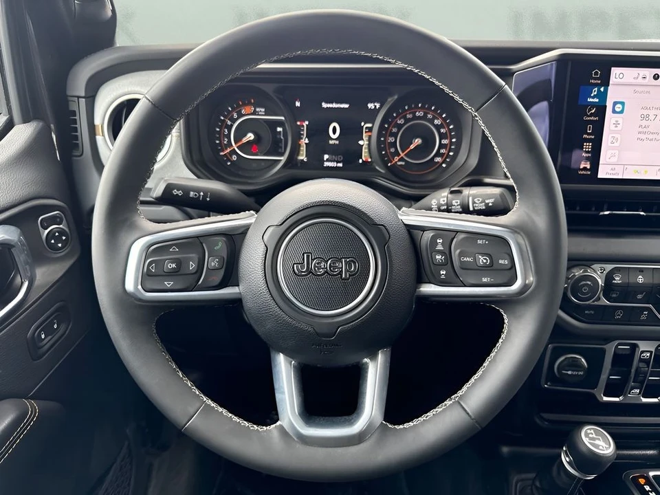 2025 Jeep JL Wrangler - Image 12 of 31