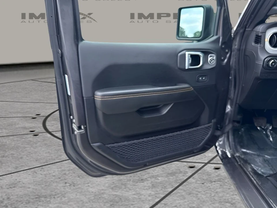 2025 Jeep JL Wrangler - Image 24 of 31