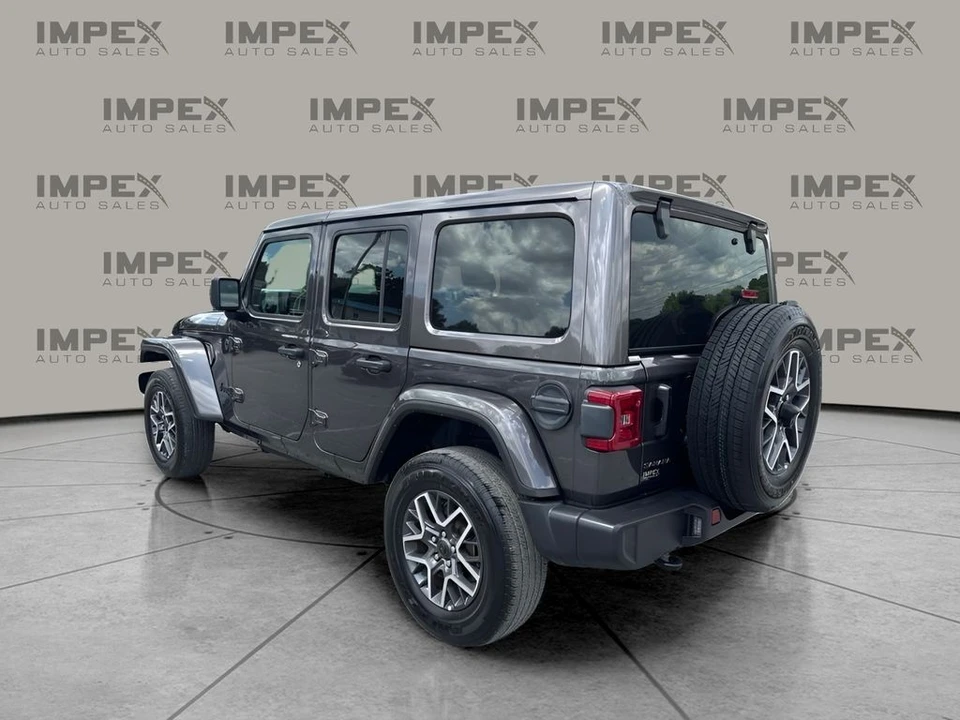 2025 Jeep JL Wrangler - Image 3 of 31
