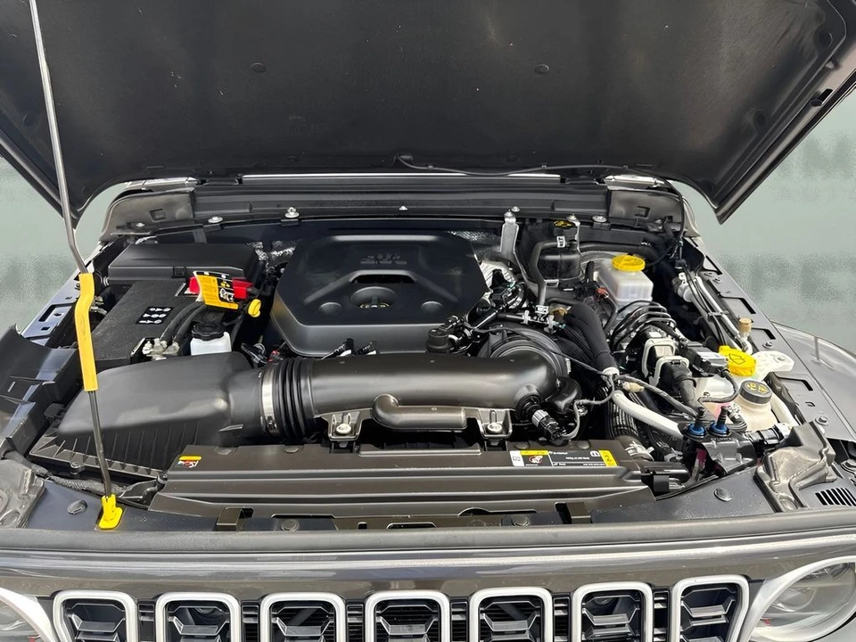 2025 Jeep JL Wrangler - Image 29 of 31