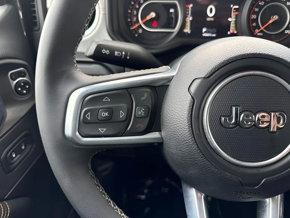 2025 Jeep JL Wrangler - Image 13 of 31