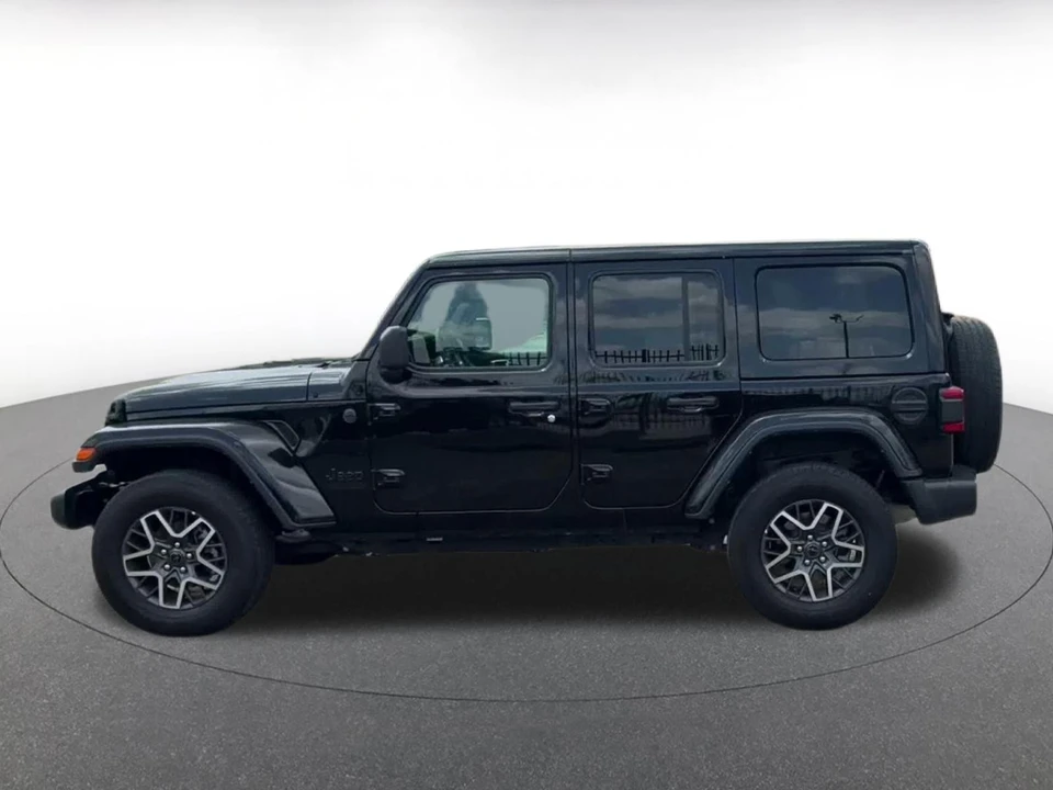 2025 Jeep JL Wrangler - Image 9 of 31