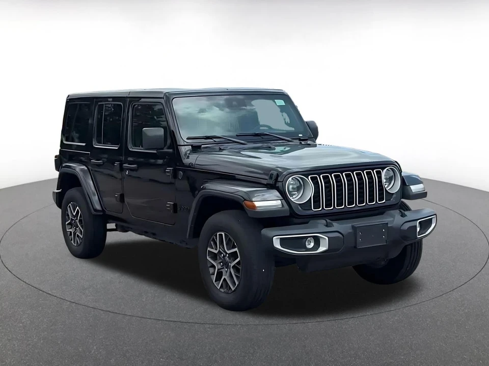 2025 Jeep JL Wrangler - Image 3 of 31
