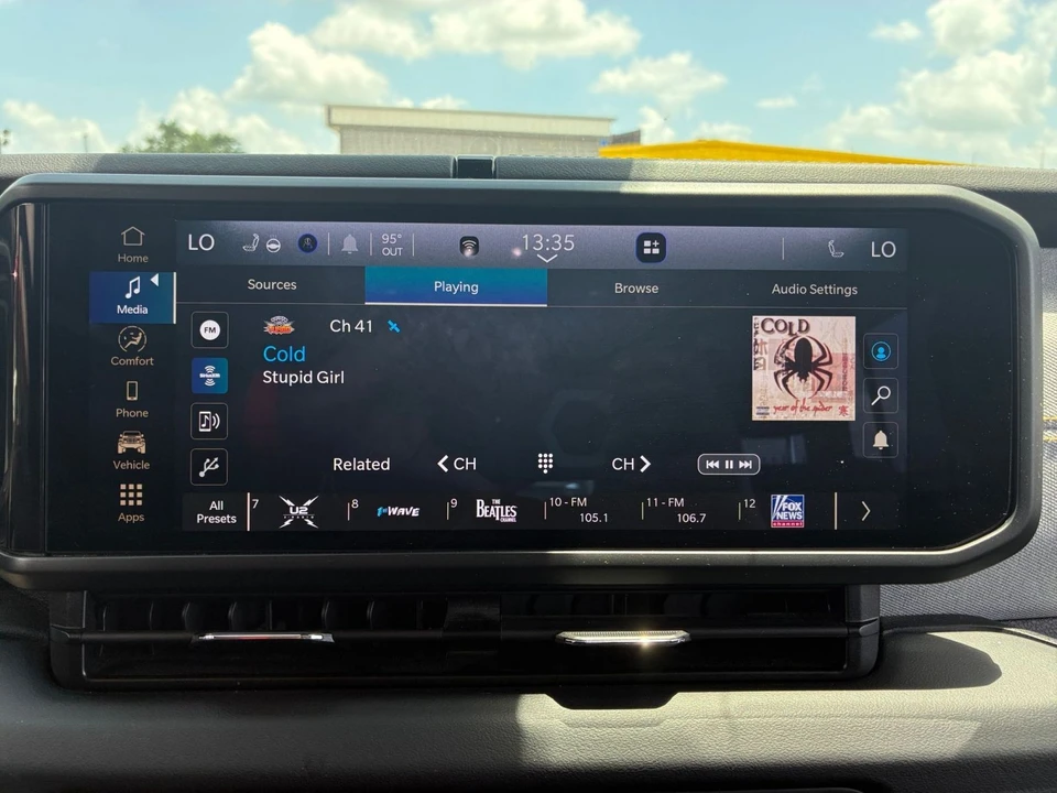 2025 Jeep JL Wrangler - Image 22 of 31