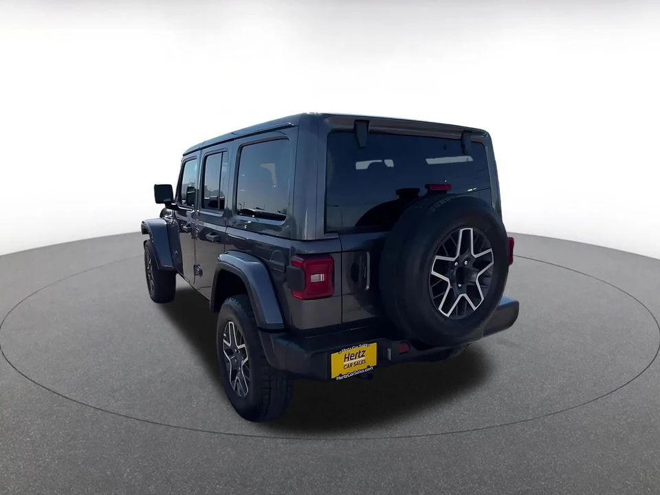 2025 Jeep JL Wrangler - Image 12 of 31