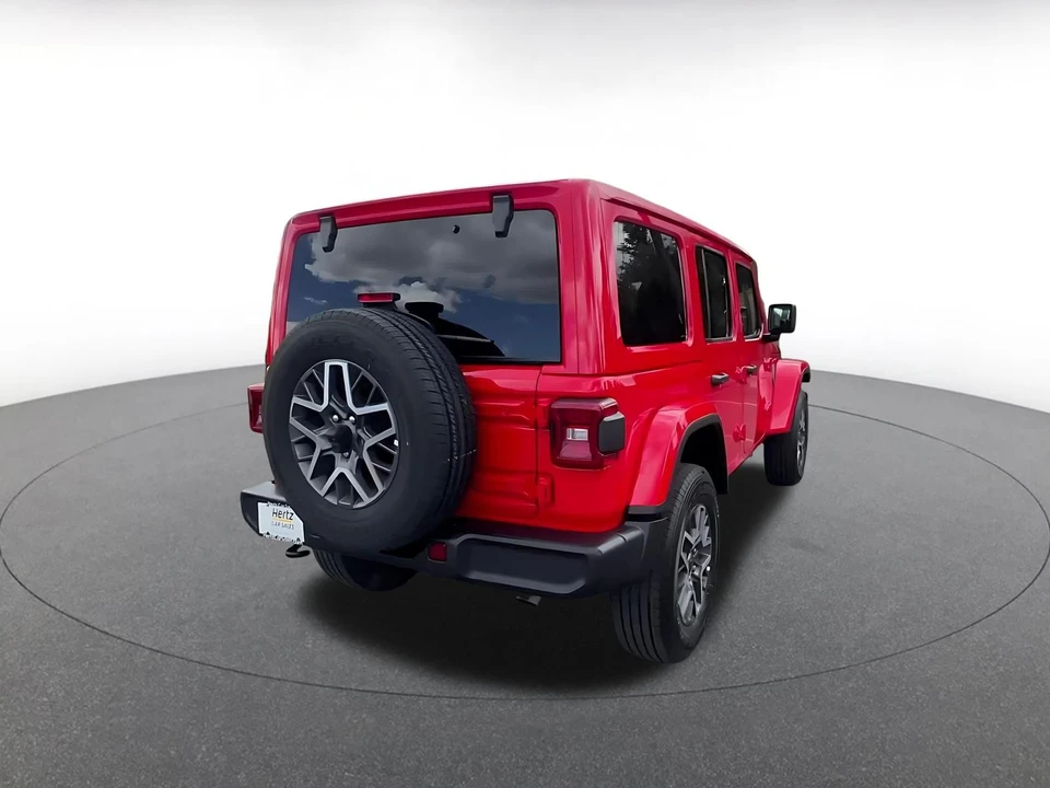 2025 Jeep JL Wrangler - Image 13 of 31