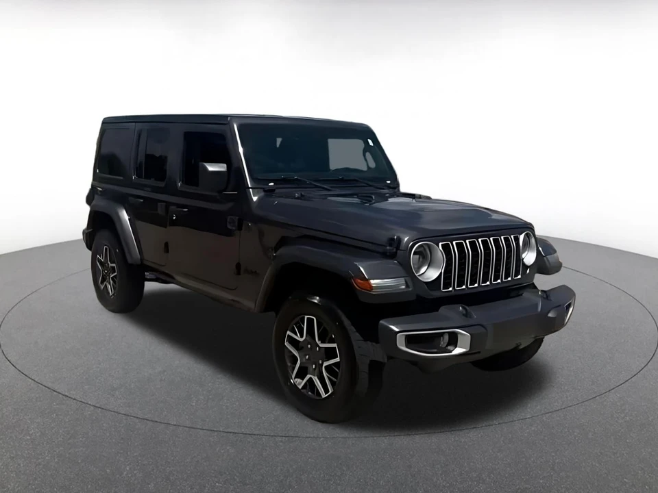 2025 Jeep JL Wrangler - Image 17 of 31