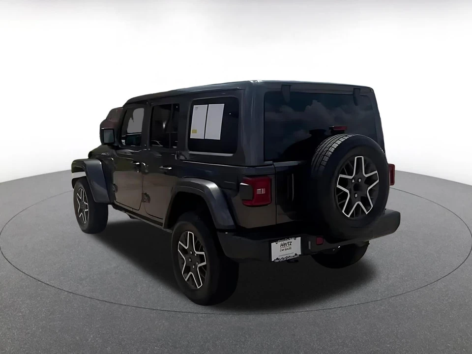 2025 Jeep JL Wrangler - Image 12 of 31