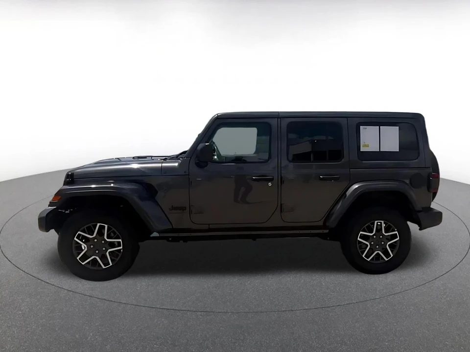 2025 Jeep JL Wrangler - Image 7 of 31