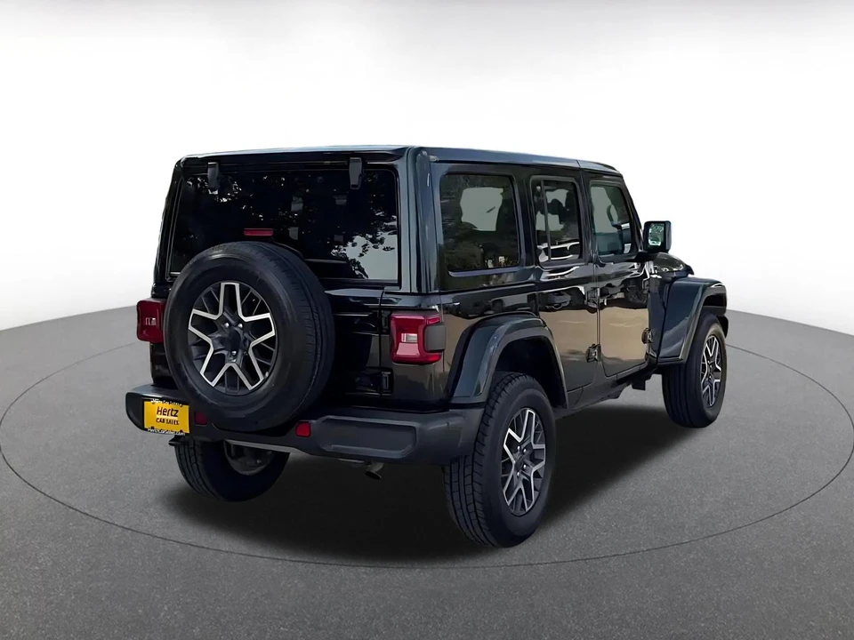 2025 Jeep JL Wrangler - Image 14 of 31