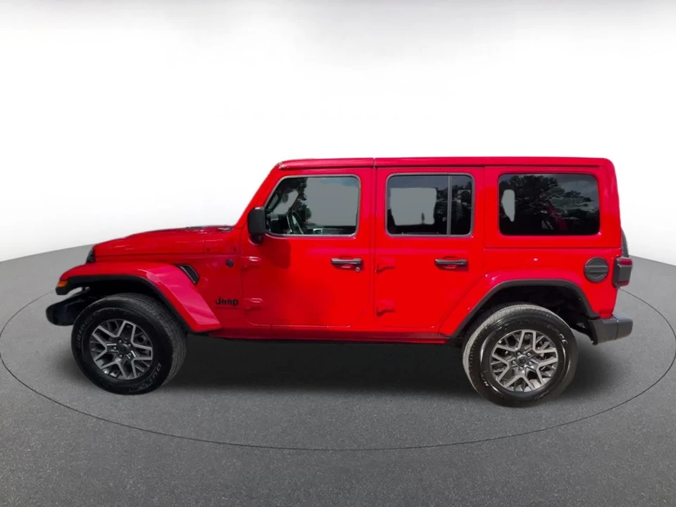 2025 Jeep JL Wrangler - Image 9 of 31