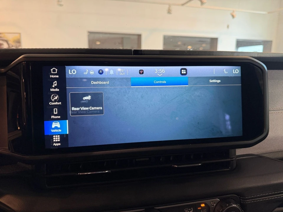2025 Jeep JL Wrangler - Image 21 of 31