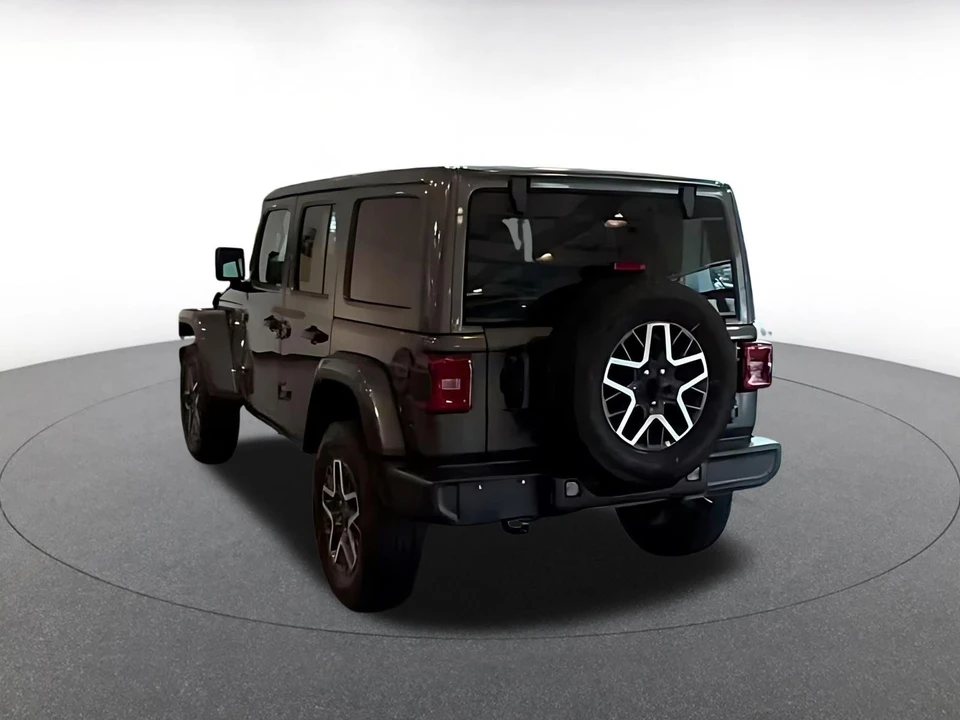 2025 Jeep JL Wrangler - Image 8 of 31