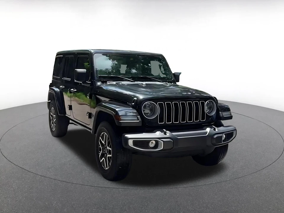 2025 Jeep JL Wrangler - Image 3 of 31