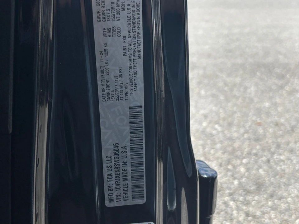 2025 Jeep JL Wrangler - Image 30 of 31
