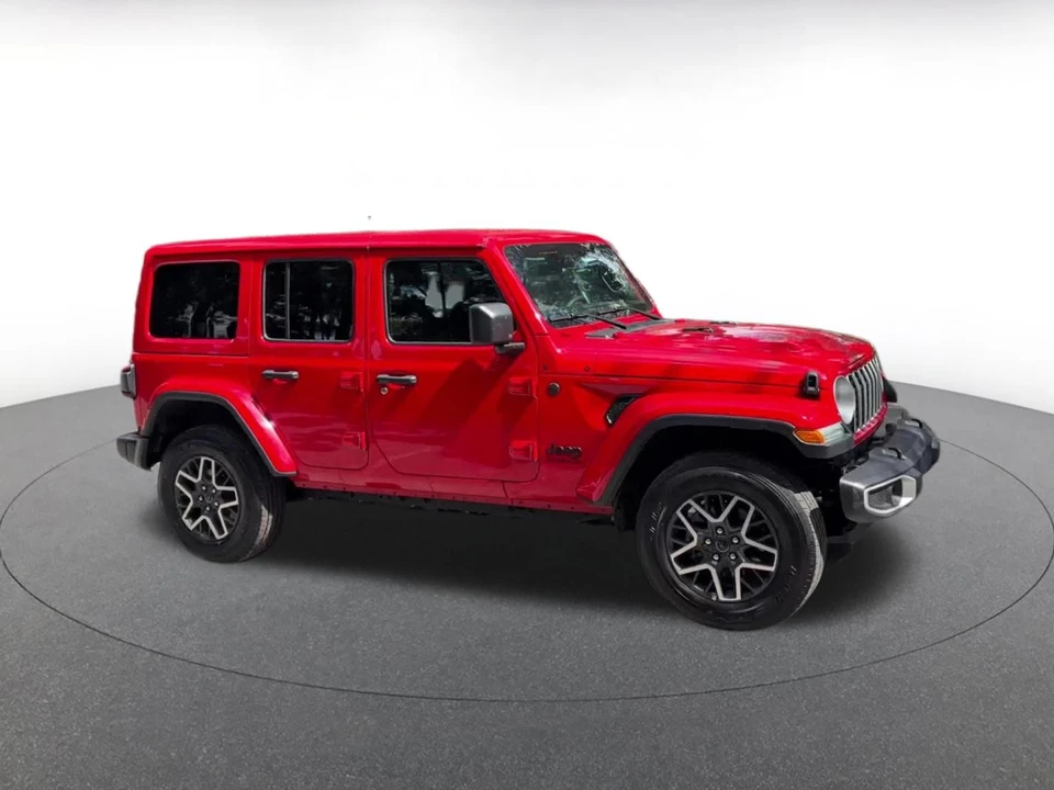 2025 Jeep JL Wrangler - Image 2 of 31