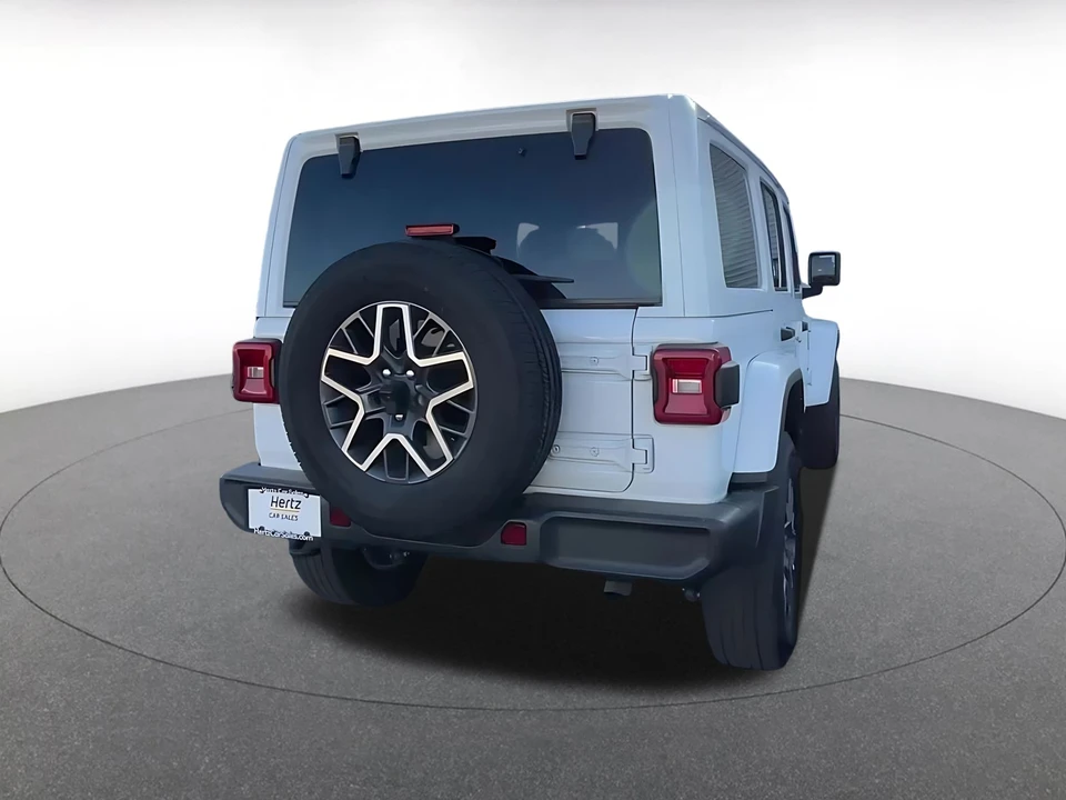 2025 Jeep JL Wrangler - Image 17 of 31