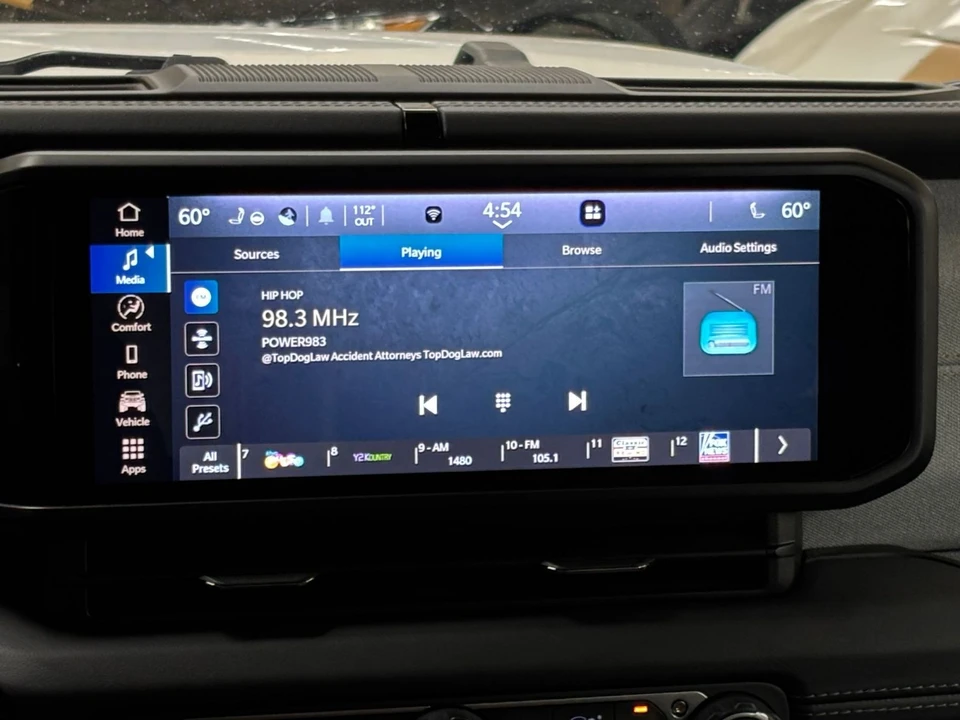 2025 Jeep JL Wrangler - Image 22 of 31