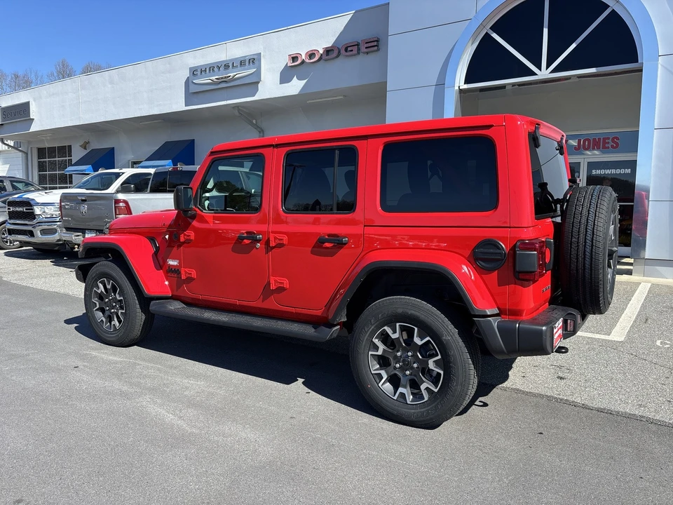 2025 Jeep JL Wrangler - Image 2 of 21