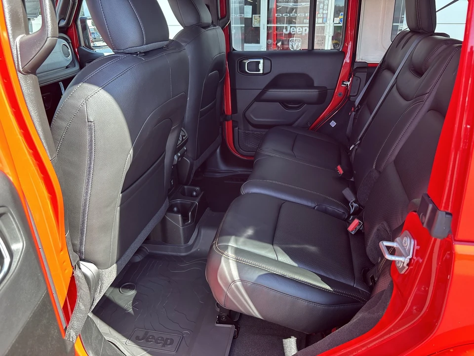 2025 Jeep JL Wrangler - Image 11 of 21