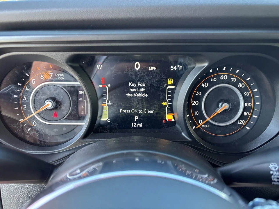 2025 Jeep JL Wrangler - Image 19 of 21
