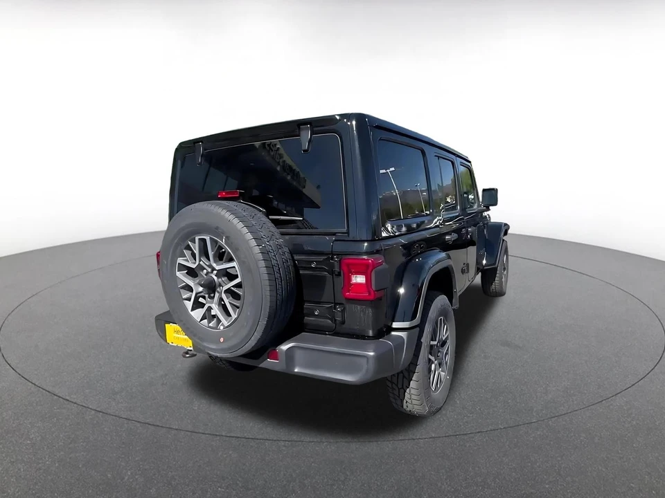 2025 Jeep JL Wrangler - Image 16 of 31