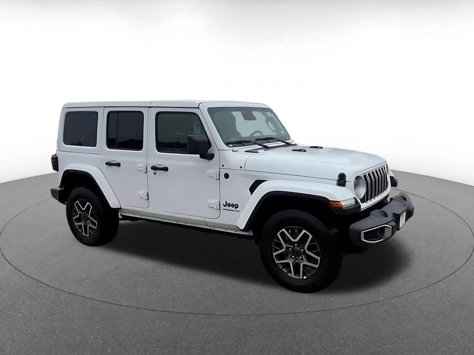 2025 Jeep JL Wrangler - Image 2 of 31