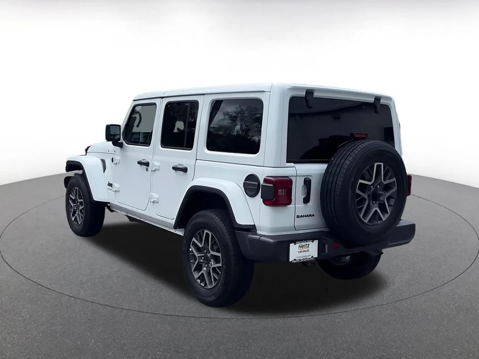 2025 Jeep JL Wrangler - Image 12 of 31