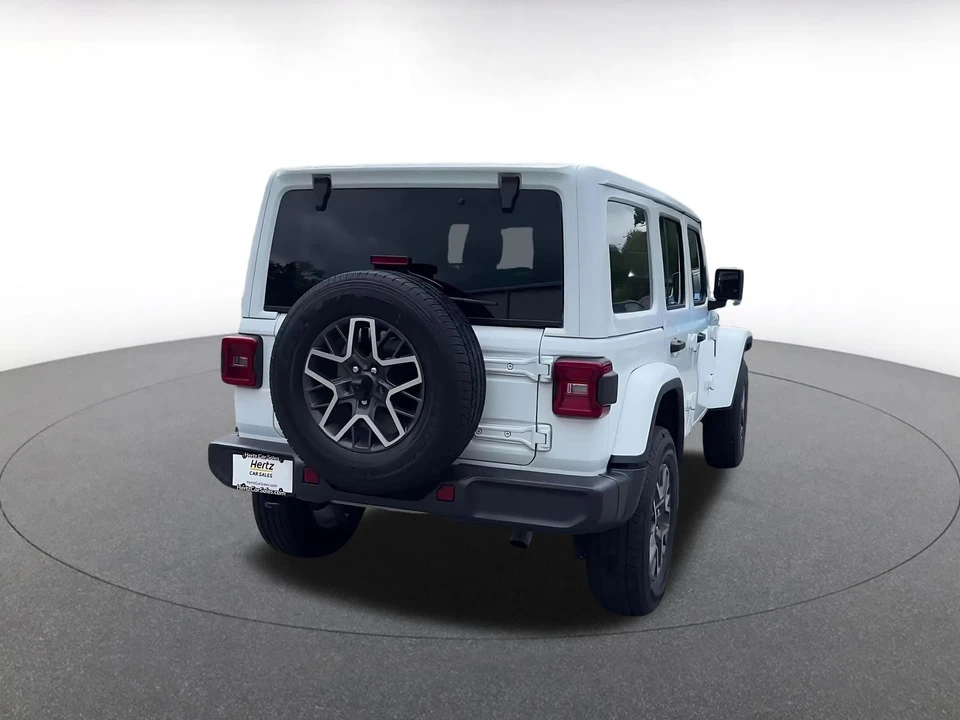 2025 Jeep JL Wrangler - Image 14 of 31