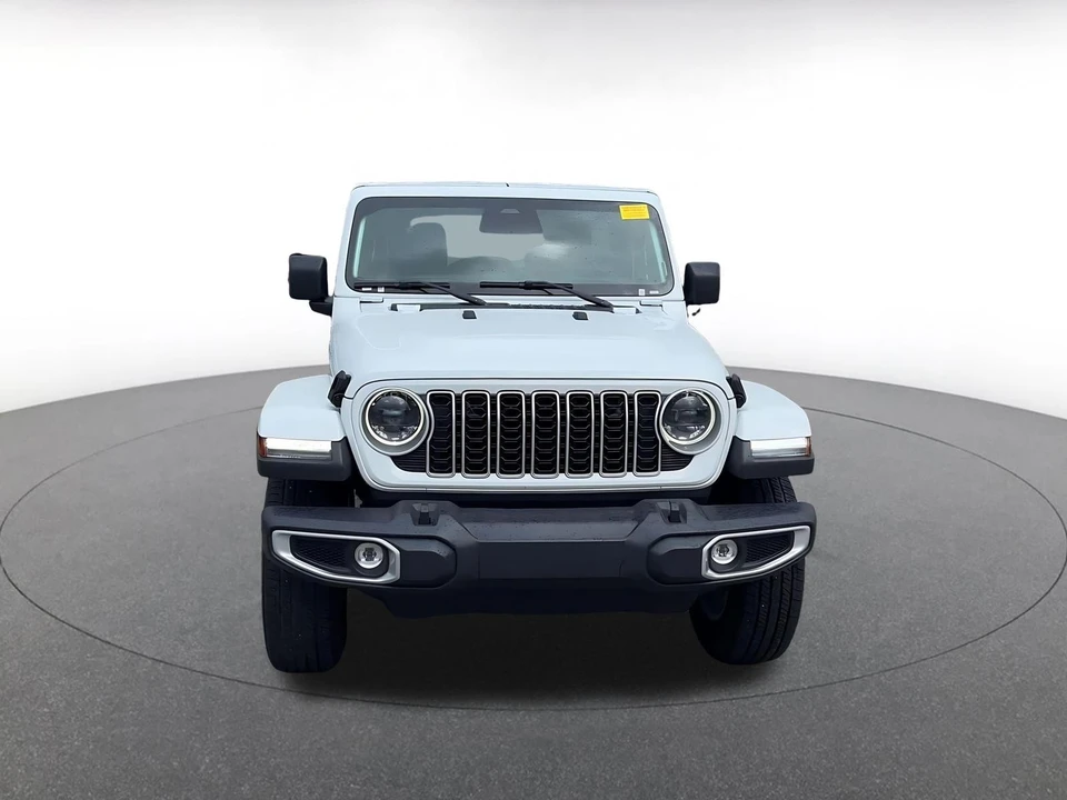 2025 Jeep JL Wrangler - Image 3 of 31