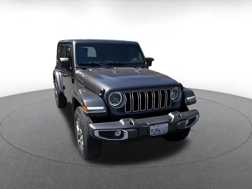 2025 Jeep JL Wrangler - Image 3 of 31